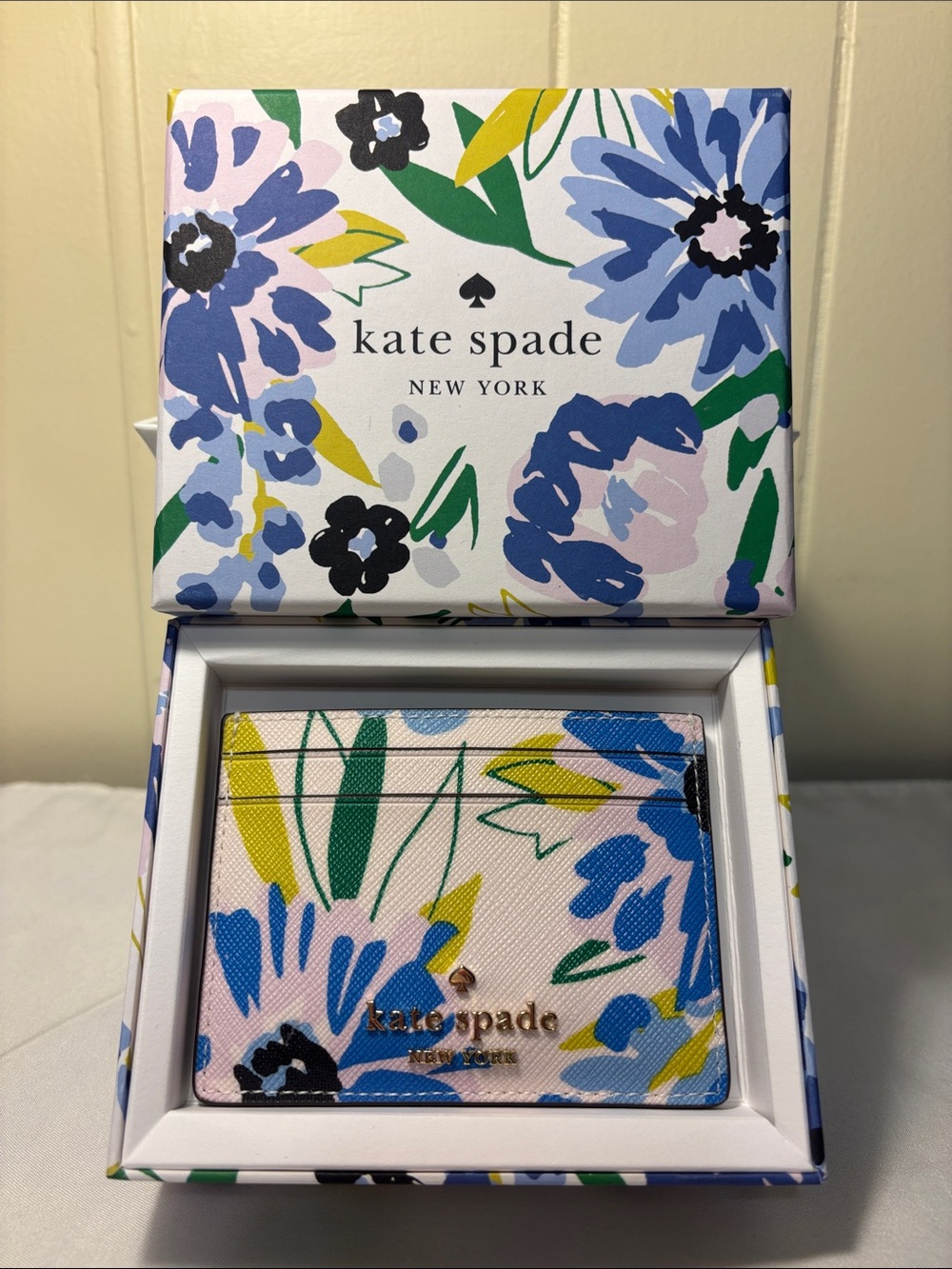 NIB / NWT Kate Spade Madison Festive Floral Small Slim Card Holder - Pristine!